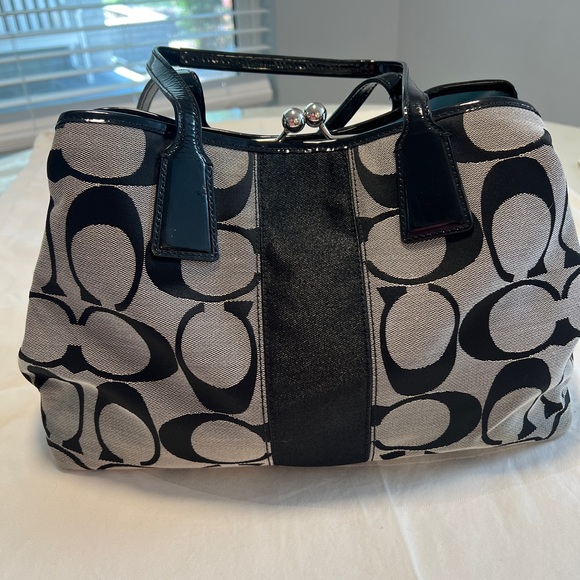 Designer Coach Top Handle - Picture 2 of 10